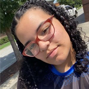 Meet your Posher, Jasmin